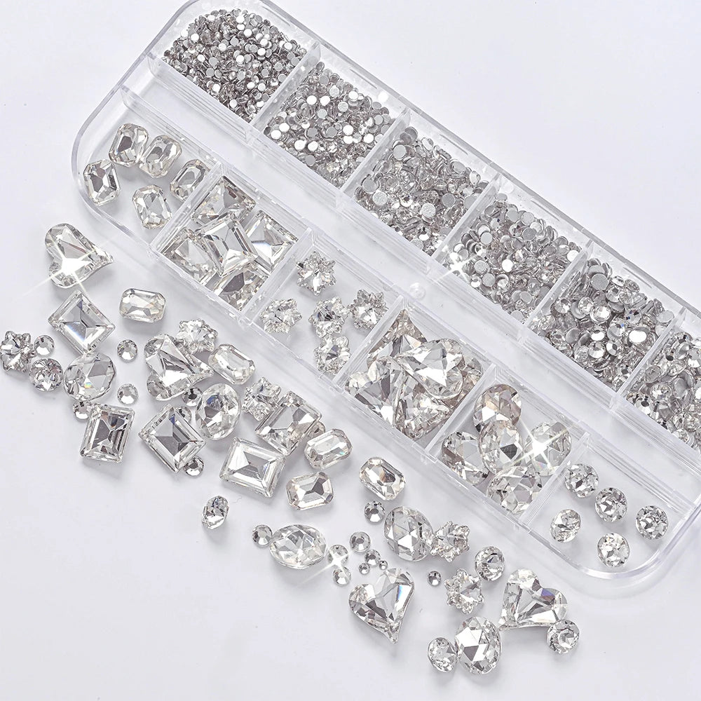 Nail rhinestones and charms 12-grid box – image 2